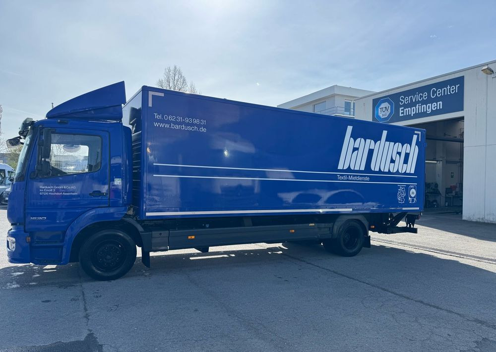 Mercedes-Benz Atego 1530 UNIKAT 289k km !! Z Niemiec TOP jak nowy ! Przód i tył na poduszkach 15t DMC / zaczep / 7.45m 18 palet TOP STAN - شاحنة مقفلة: صورة 4 Mercedes-Benz Atego 1530 UNIKAT 289k km !! Z Niemiec TOP jak nowy ! Przód i tył na poduszkach 15t DMC / zaczep / 7.45m 18 palet TOP STAN - شاحنة مقفلة: صورة 4