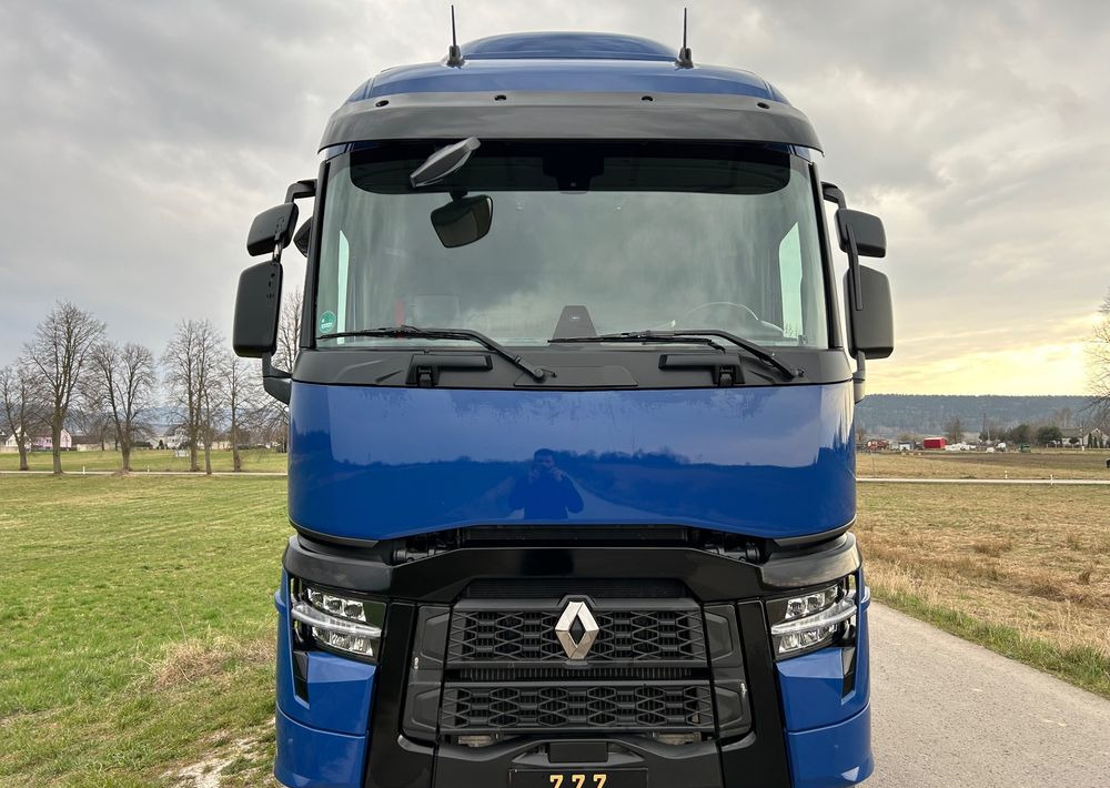 Renault T480 2022 VIN: ND ! 13l STANDARD STANDARD / NOWY MODEL z Niemiec / klima postojowa / T520 T440 / TOP STAN GAMA T - وحدة جر: صورة 3 Renault T480 2022 VIN: ND ! 13l STANDARD STANDARD / NOWY MODEL z Niemiec / klima postojowa / T520 T440 / TOP STAN GAMA T - وحدة جر: صورة 3