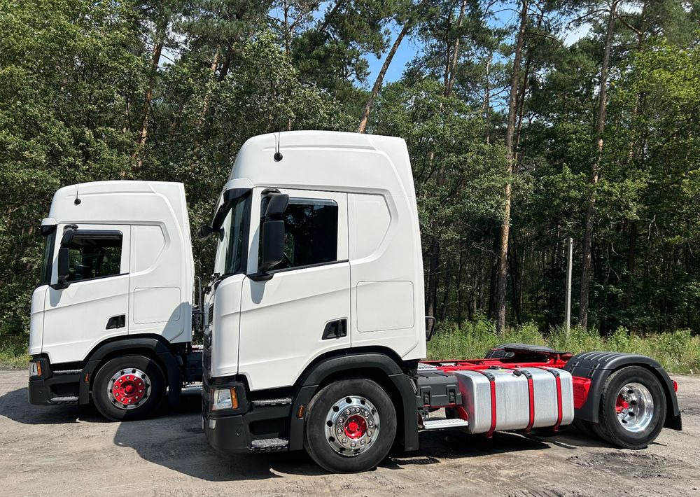 Scania R450 NAUKA JAZDY RETARDER STANDARD 7300kg / DOBRA POD WYWROTKĘ / KLIMA POSTOJOWA z Niemiec HYDRAULIKA - وحدة جر: صورة 4 Scania R450 NAUKA JAZDY RETARDER STANDARD 7300kg / DOBRA POD WYWROTKĘ / KLIMA POSTOJOWA z Niemiec HYDRAULIKA - وحدة جر: صورة 4