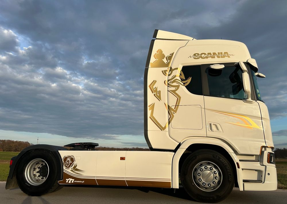 Scania R500 FULL AIR 2019 10x poduszki KLIMA POSTOJOWA / RETARDER / FULL SPOJLER / TOP STAN / od jedynego właściciela ! HYDRAULIKA spod beczki spożywczej ! / do wywrotu ruchomej podłogi beczki TOP TOP - وحدة جر: صورة 4 Scania R500 FULL AIR 2019 10x poduszki KLIMA POSTOJOWA / RETARDER / FULL SPOJLER / TOP STAN / od jedynego właściciela ! HYDRAULIKA spod beczki spożywczej ! / do wywrotu ruchomej podłogi beczki TOP TOP - وحدة جر: صورة 4