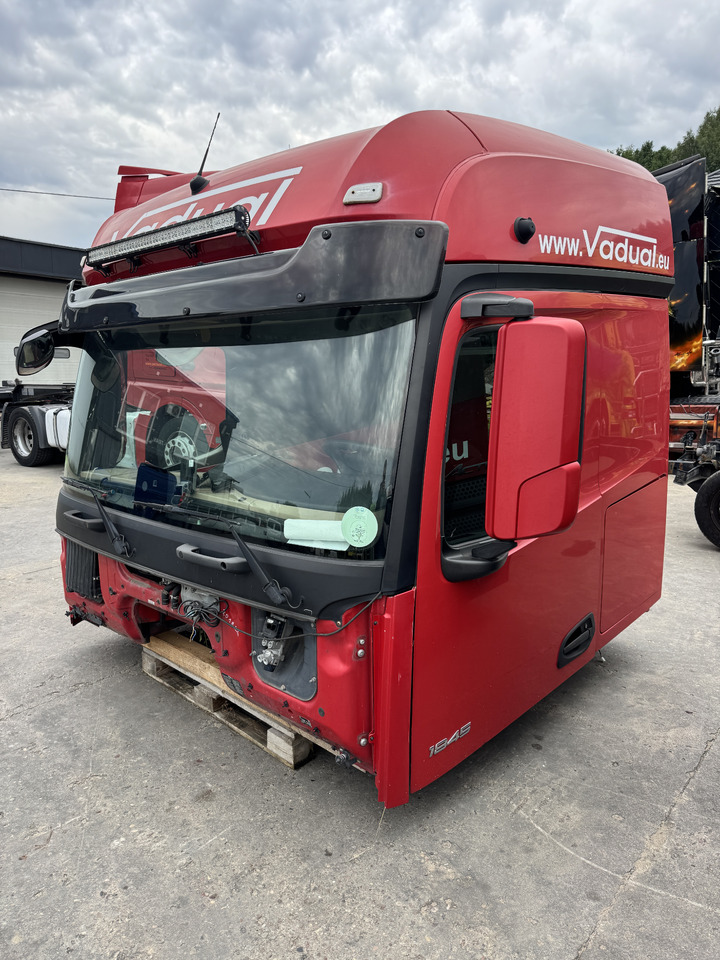 Mercedes-Benz ACTROS MP 4 2018 ROK truck - كابينة - شاحنة: صورة 3 Mercedes-Benz ACTROS MP 4 2018 ROK truck - كابينة - شاحنة: صورة 3