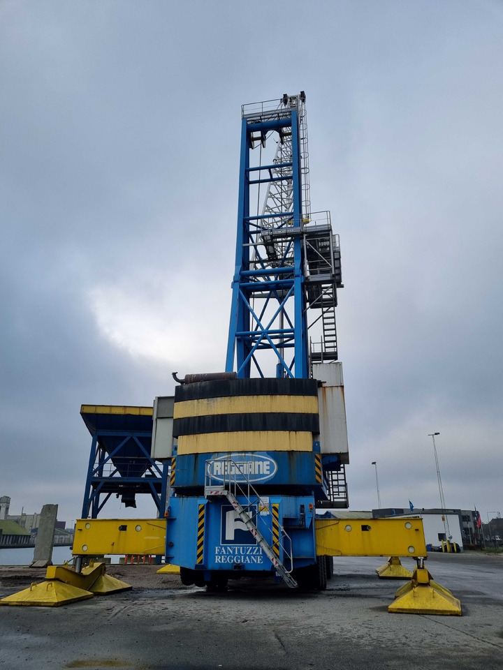 Fantuzzi MHC 130 - معدات الموانئ: صورة 3 Fantuzzi MHC 130 - معدات الموانئ: صورة 3