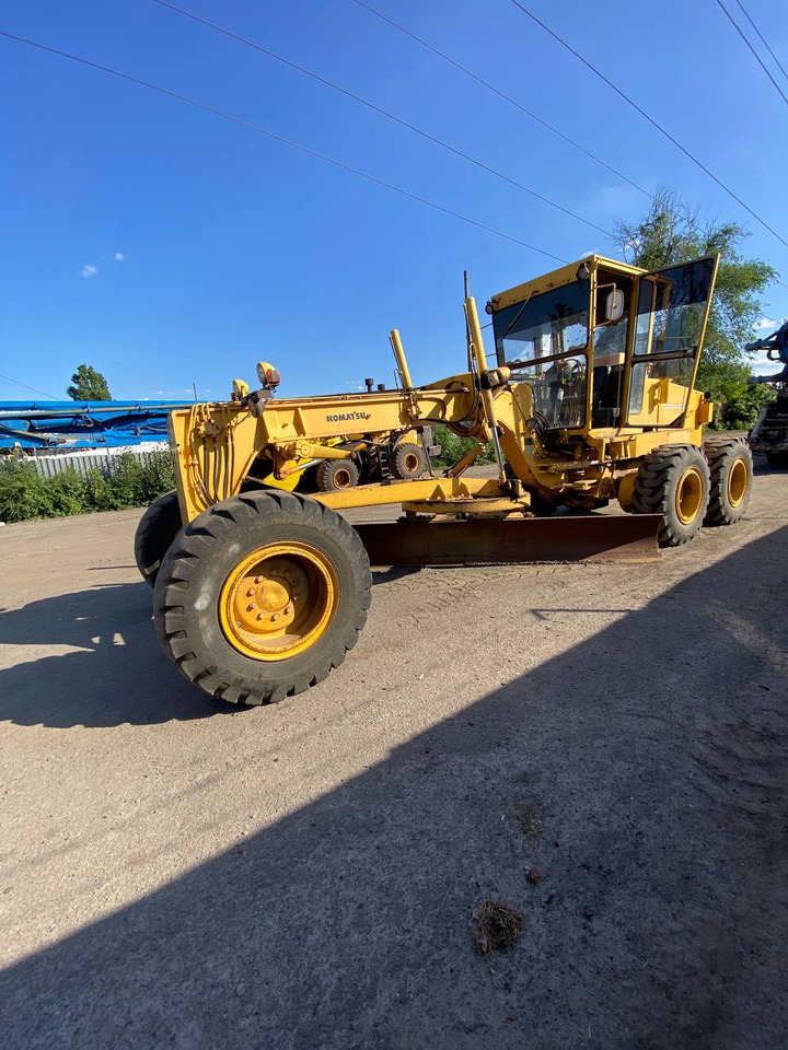 KOMATSU GD661А-1 - ممهدة: صورة 1 KOMATSU GD661А-1 - ممهدة: صورة 1