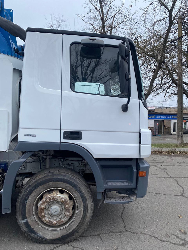 PUTZMEISTER Putzmeister on chassis Mercedes-Benz Actros Putzmeister 42m concrete pump - مضخة خرسانة: صورة 3 PUTZMEISTER Putzmeister on chassis Mercedes-Benz Actros Putzmeister 42m concrete pump - مضخة خرسانة: صورة 3