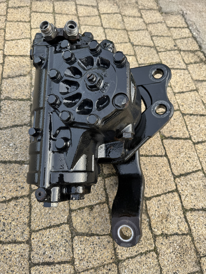 Ford F-Max 500 - عمود التوجيه: صورة 4 Ford F-Max 500 - عمود التوجيه: صورة 4