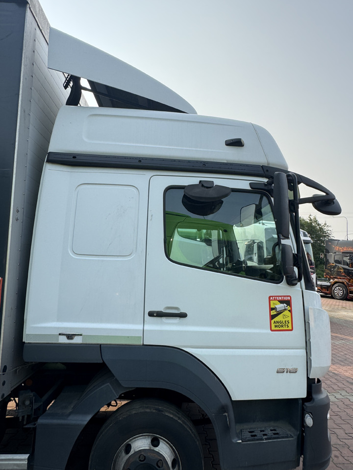 Mercedes Atego III - كابينة: صورة 4 Mercedes Atego III - كابينة: صورة 4