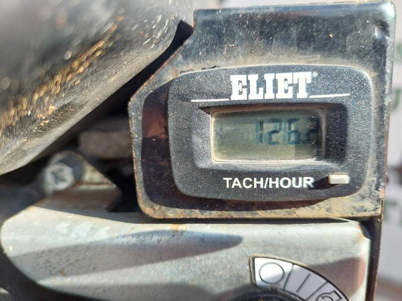 Eliet Prof 5 trailer - قاطعة الأخشاب: صورة 5 Eliet Prof 5 trailer - قاطعة الأخشاب: صورة 5