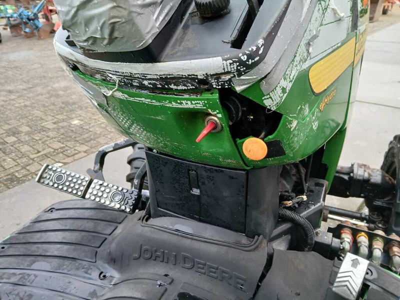 John Deere 4310 - جرار: صورة 2 John Deere 4310 - جرار: صورة 2
