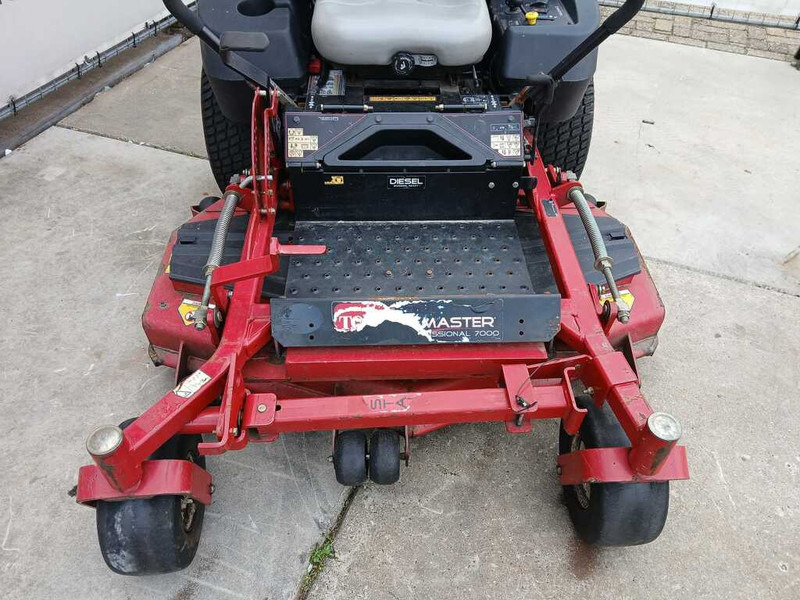 Toro Z master 7200 - جزازة أعشاب الحدائق: صورة 4 Toro Z master 7200 - جزازة أعشاب الحدائق: صورة 4
