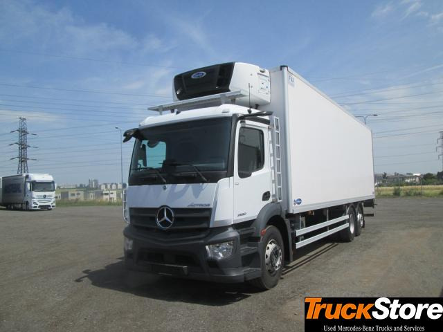 Mercedes-Benz Antos 2530 L - شاحنة الفريزر: صورة 1 Mercedes-Benz Antos 2530 L - شاحنة الفريزر: صورة 1