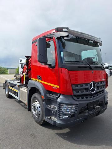 Mercedes-Benz Arocs 1827 L - شاحنة ذات خطاف, شاحنة كرين: صورة 1 Mercedes-Benz Arocs 1827 L - شاحنة ذات خطاف, شاحنة كرين: صورة 1