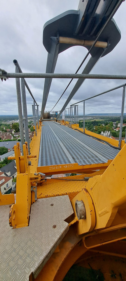Liebherr 250EC B12Lit - رافعة برجية: صورة 1 Liebherr 250EC B12Lit - رافعة برجية: صورة 1