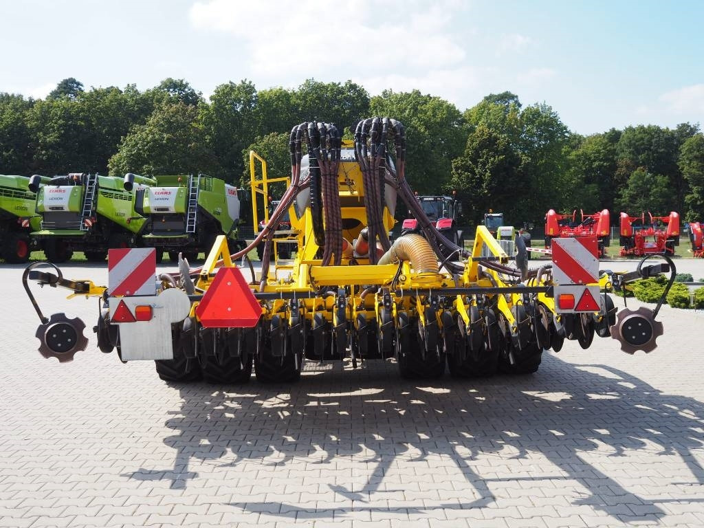 Bednar OMEGA OO 4000L - آلة البذار متعددة الوظائف: صورة 3 Bednar OMEGA OO 4000L - آلة البذار متعددة الوظائف: صورة 3