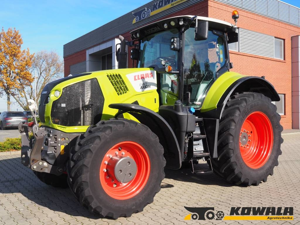 Claas Axion 840 CEBIS  - جرار: صورة 1 Claas Axion 840 CEBIS  - جرار: صورة 1