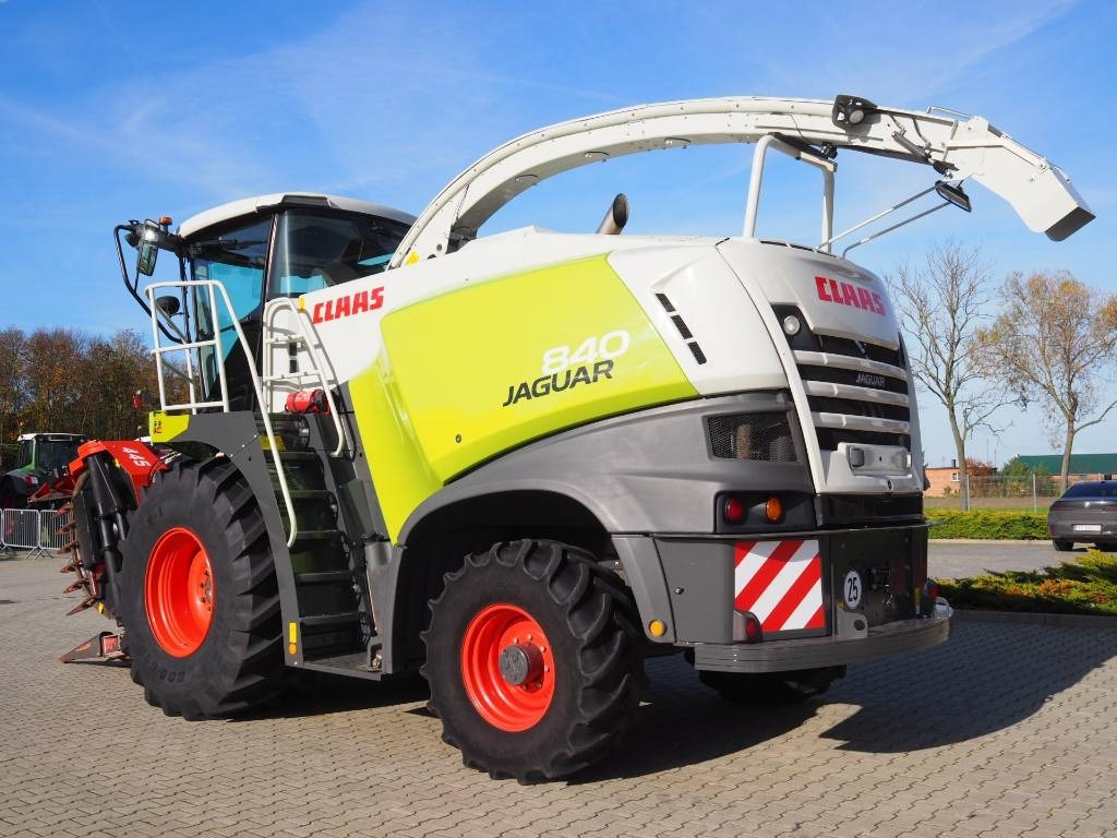 Claas Jaguar 840 4x4 + Kemper 445 - حصادة الأعلاف: صورة 2 Claas Jaguar 840 4x4 + Kemper 445 - حصادة الأعلاف: صورة 2