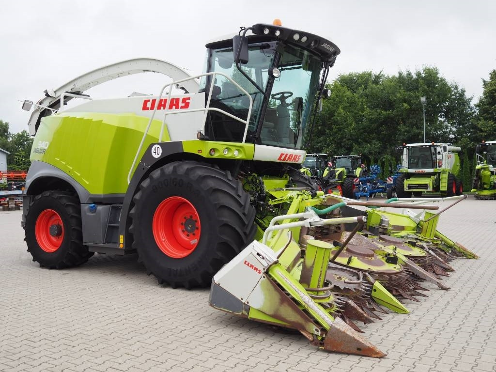 Claas Jaguar 940 4WD + Orbis 600 SD - حصادة الأعلاف: صورة 4 Claas Jaguar 940 4WD + Orbis 600 SD - حصادة الأعلاف: صورة 4