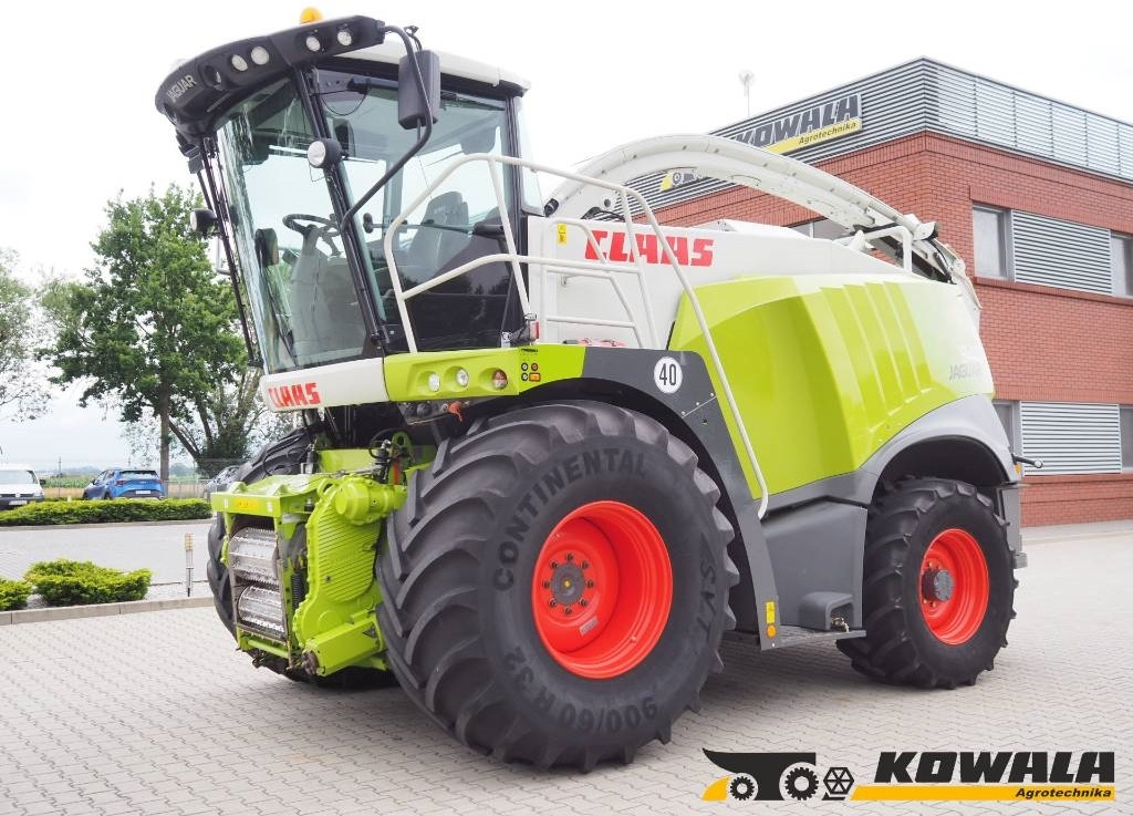 Claas Jaguar 940 4WD - حصادة الأعلاف: صورة 1 Claas Jaguar 940 4WD - حصادة الأعلاف: صورة 1