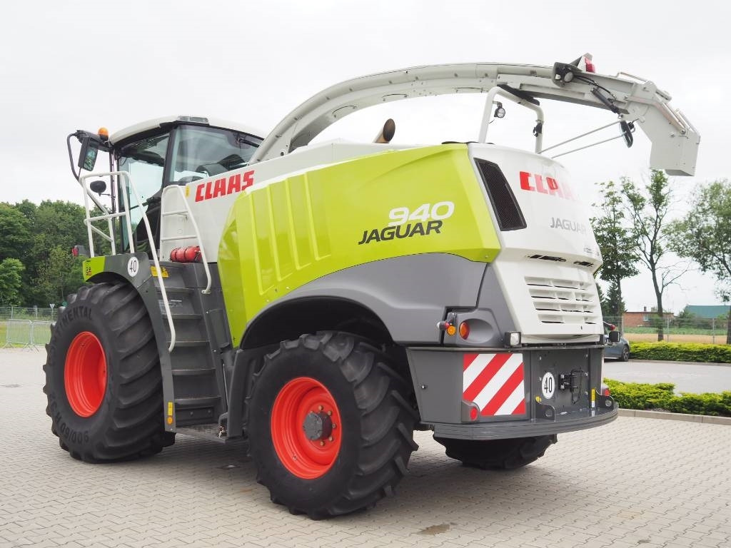Claas Jaguar 940 4WD - حصادة الأعلاف: صورة 2 Claas Jaguar 940 4WD - حصادة الأعلاف: صورة 2