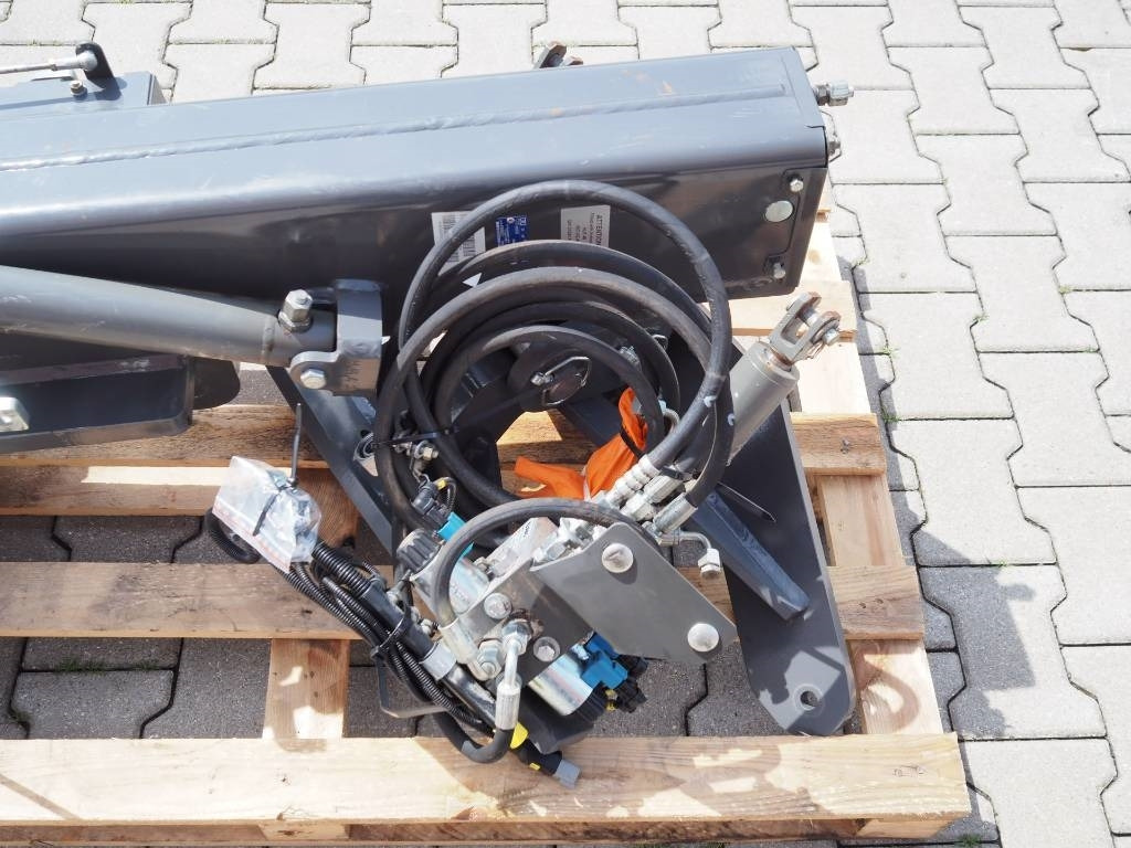 Claas Jaguar - hitch - إطار/ شاسيه - الآلات الزراعية: صورة 3 Claas Jaguar - hitch - إطار/ شاسيه - الآلات الزراعية: صورة 3