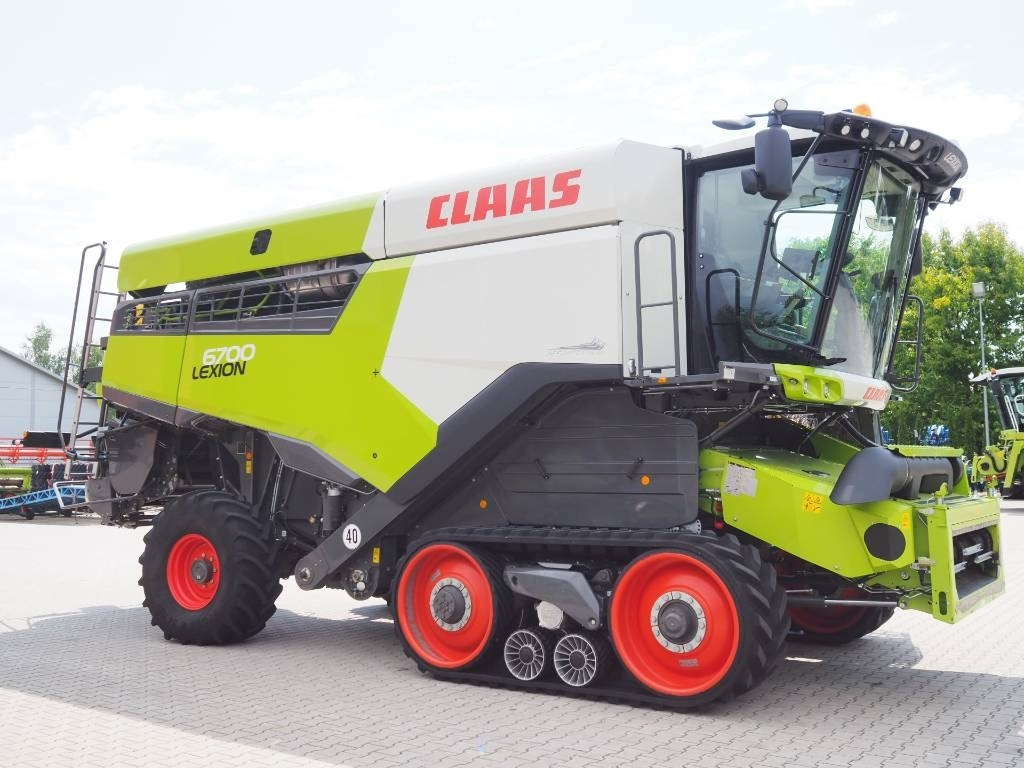 Claas Lexion 6700TT GPS + V770 - حصادة موحَّدة: صورة 4 Claas Lexion 6700TT GPS + V770 - حصادة موحَّدة: صورة 4