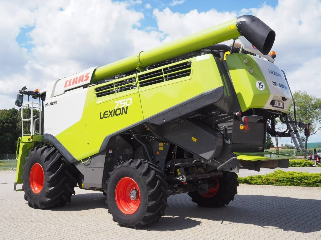 Claas Lexion 750 GPS + V770 - حصادة موحَّدة: صورة 2 Claas Lexion 750 GPS + V770 - حصادة موحَّدة: صورة 2
