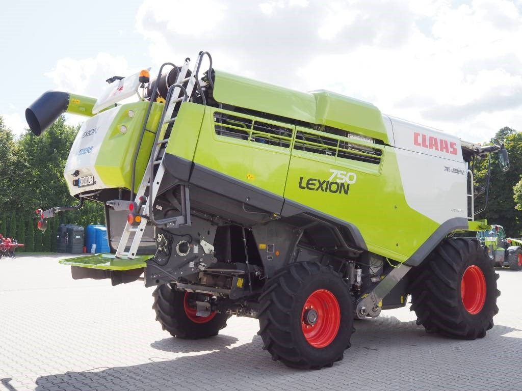 Claas Lexion 750 GPS + V770 - حصادة موحَّدة: صورة 3 Claas Lexion 750 GPS + V770 - حصادة موحَّدة: صورة 3