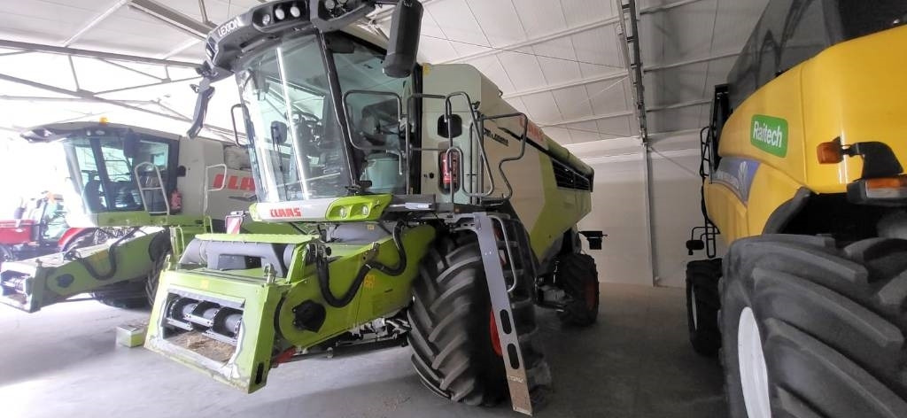 Claas Lexion 7500 + V930 - حصادة موحَّدة: صورة 2 Claas Lexion 7500 + V930 - حصادة موحَّدة: صورة 2