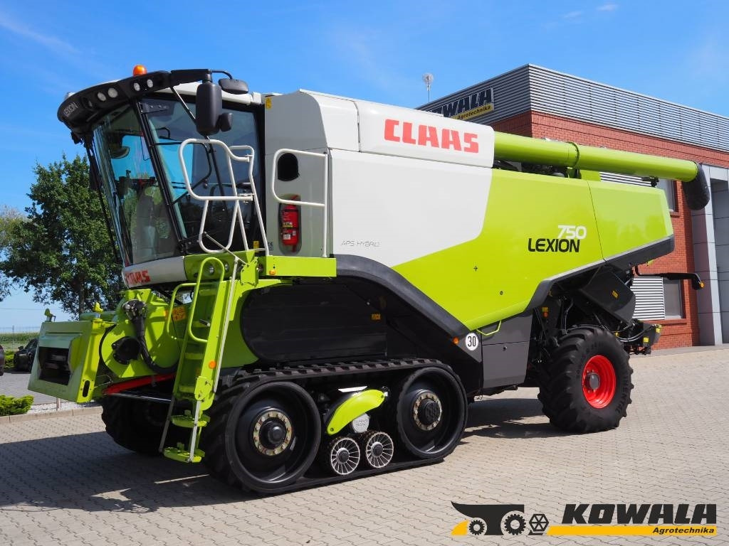Claas Lexion 750TT + V900 - حصادة موحَّدة: صورة 1 Claas Lexion 750TT + V900 - حصادة موحَّدة: صورة 1