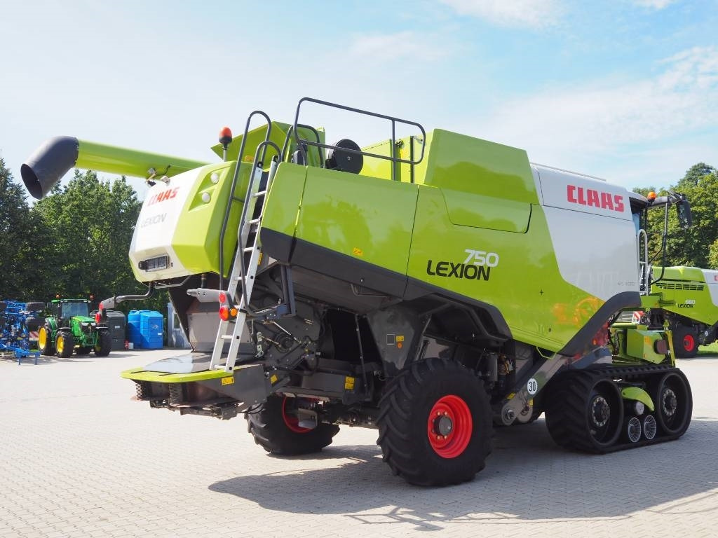 Claas Lexion 750TT + V900 - حصادة موحَّدة: صورة 3 Claas Lexion 750TT + V900 - حصادة موحَّدة: صورة 3