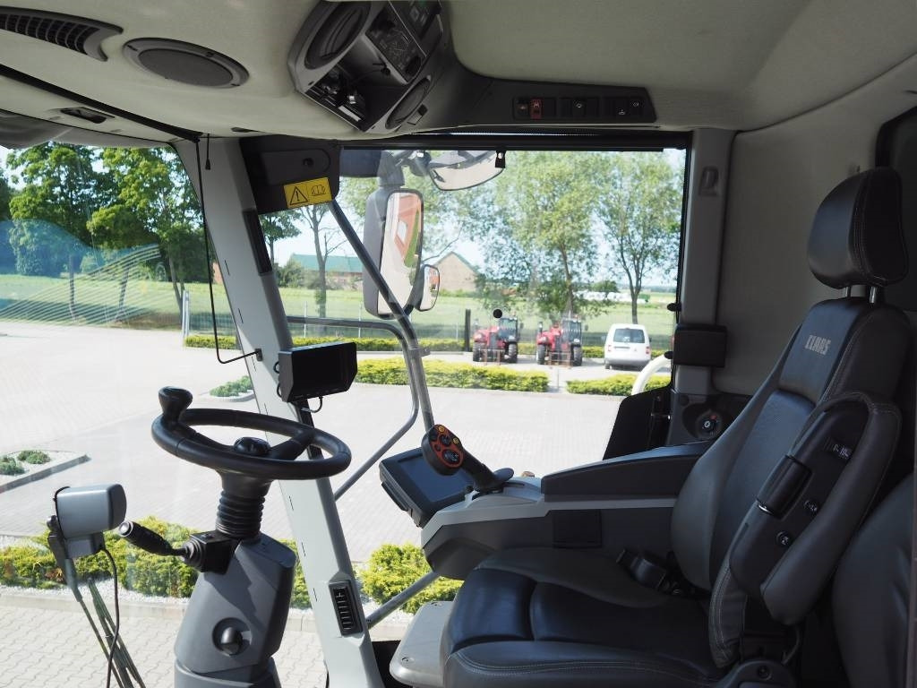 Claas Lexion 770TT + V1050 - حصادة موحَّدة: صورة 5 Claas Lexion 770TT + V1050 - حصادة موحَّدة: صورة 5