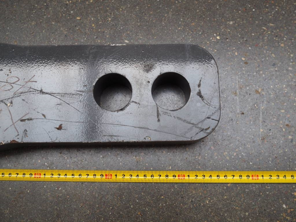 Claas Xerion - bumper hitch K80 - هيكل السيارة الخارجية - الآلات الزراعية: صورة 2 Claas Xerion - bumper hitch K80 - هيكل السيارة الخارجية - الآلات الزراعية: صورة 2