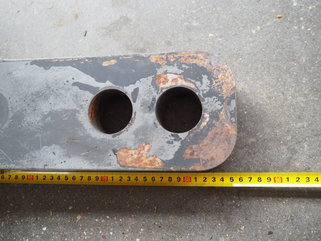 Claas Xerion - bumper hitch K80 - هيكل السيارة الخارجية - الآلات الزراعية: صورة 2 Claas Xerion - bumper hitch K80 - هيكل السيارة الخارجية - الآلات الزراعية: صورة 2