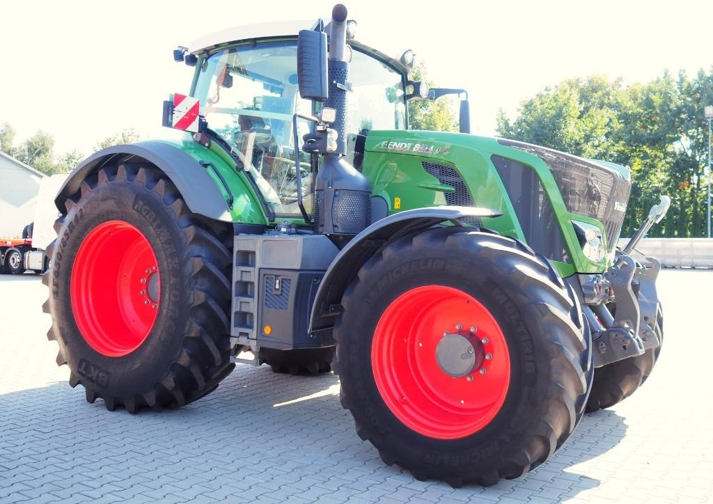 Fendt 824 Vario S4 ProfiPlus, GPS - جرار: صورة 4 Fendt 824 Vario S4 ProfiPlus, GPS - جرار: صورة 4