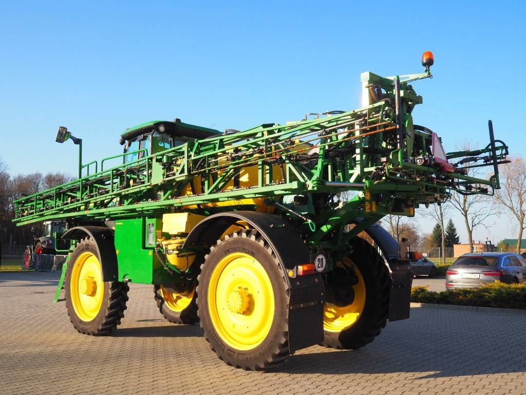 John Deere R4040i - بخاخ ذاتية الدفع: صورة 2 John Deere R4040i - بخاخ ذاتية الدفع: صورة 2