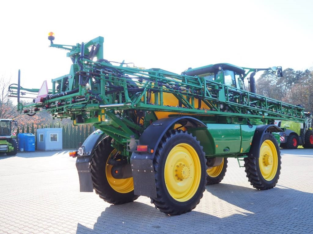 John Deere R4040i - بخاخ ذاتية الدفع: صورة 4 John Deere R4040i - بخاخ ذاتية الدفع: صورة 4