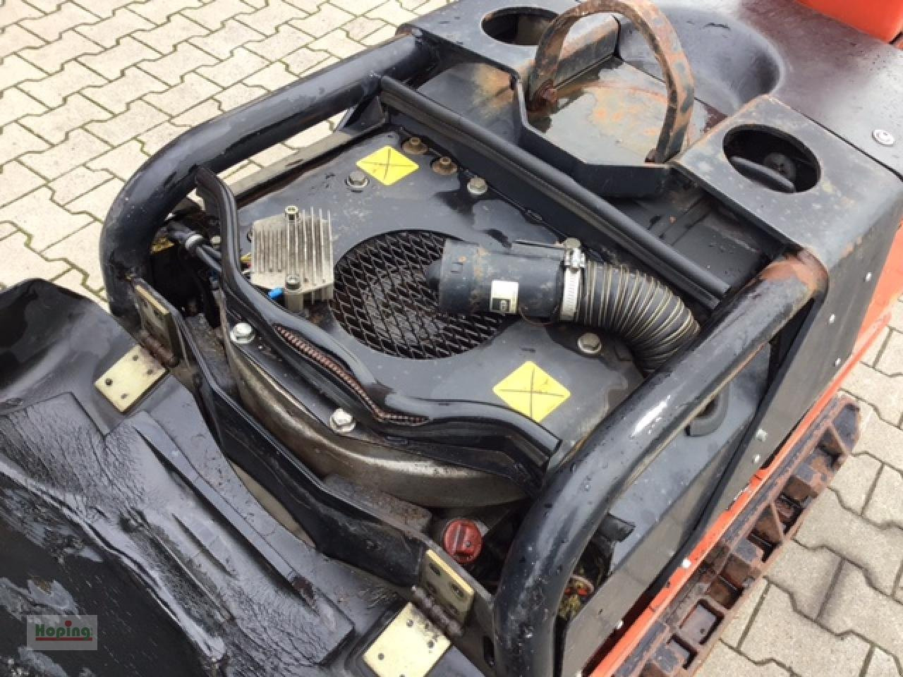 لوحة اهتزازية DYNAPAC LH 700: صورة 6