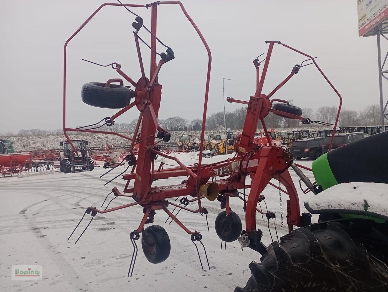 Fella TH 520 D Hydro - آلة تيبيس العشب/ آلة جمع العشب: صورة 2 Fella TH 520 D Hydro - آلة تيبيس العشب/ آلة جمع العشب: صورة 2