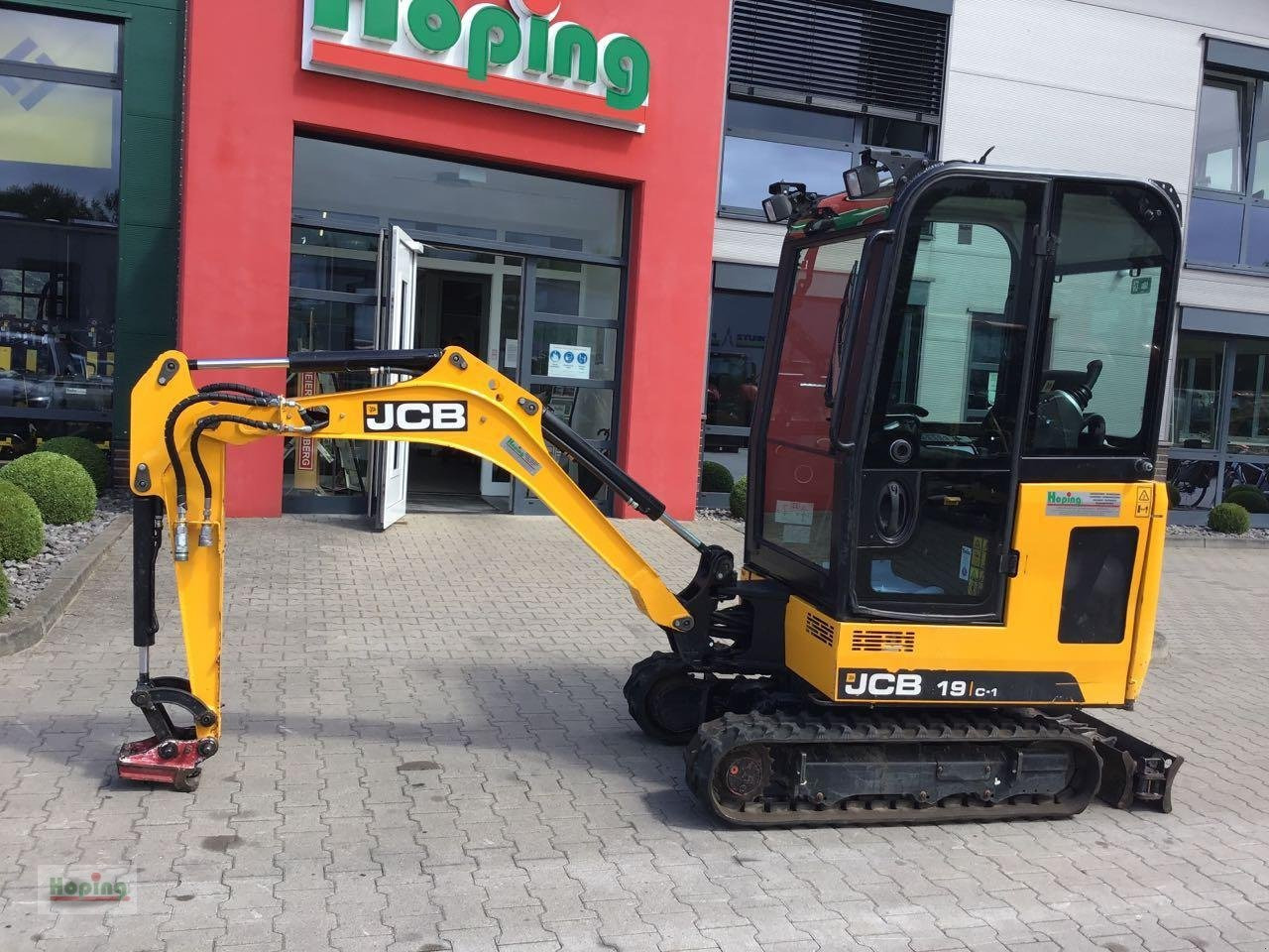 JCB 19C-1 - حفارة مُصَّغرة: صورة 1 JCB 19C-1 - حفارة مُصَّغرة: صورة 1