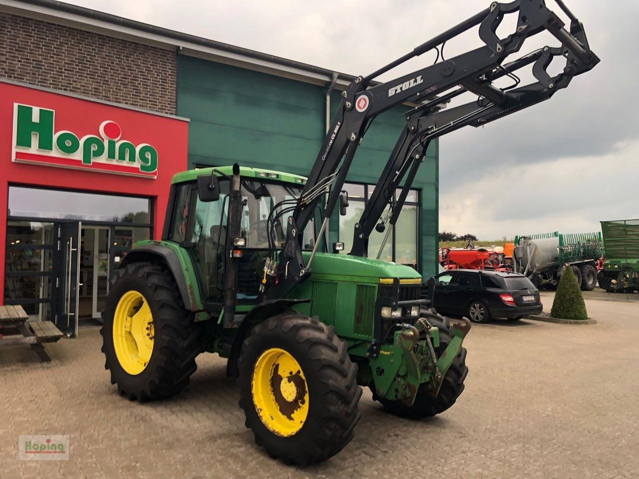 John Deere 6800 - جرار: صورة 1 John Deere 6800 - جرار: صورة 1