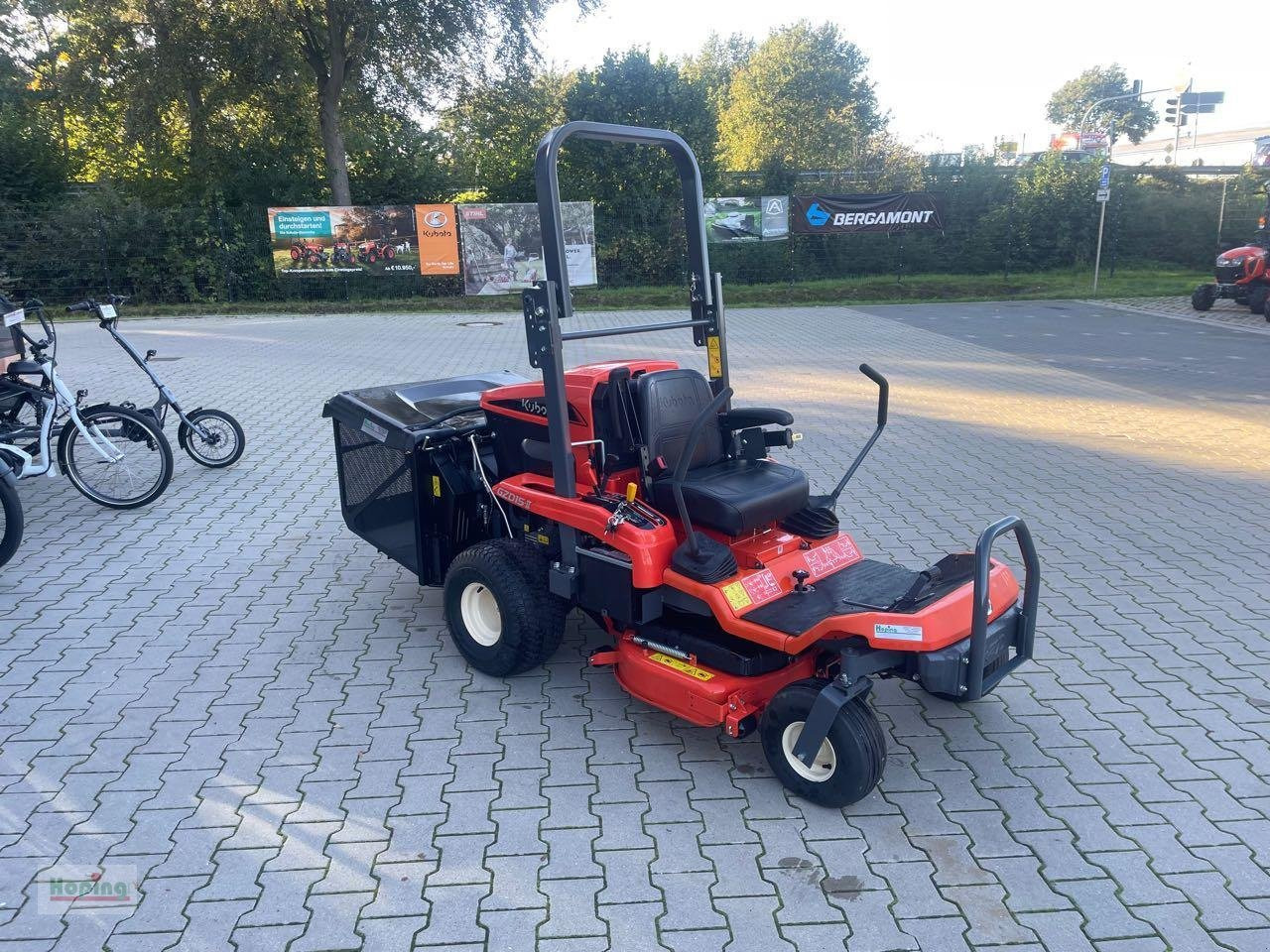 Kubota GZD 15 LD - جزازة أعشاب الحدائق: صورة 4 Kubota GZD 15 LD - جزازة أعشاب الحدائق: صورة 4