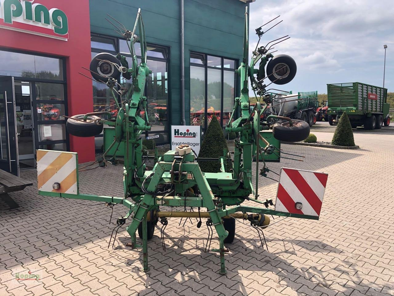 Stoll Speed 680 Hydro - آلة تيبيس العشب/ آلة جمع العشب: صورة 2 Stoll Speed 680 Hydro - آلة تيبيس العشب/ آلة جمع العشب: صورة 2