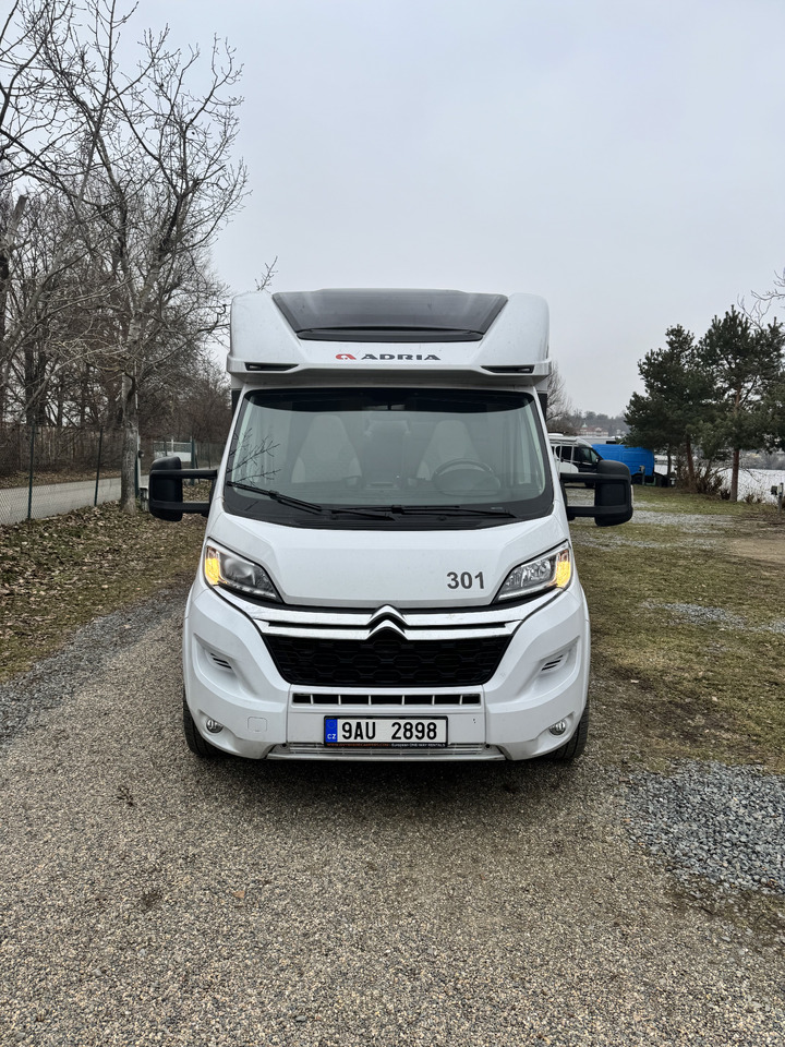 Adria Matrix M 670 SL - عربة التخييم: صورة 1 Adria Matrix M 670 SL - عربة التخييم: صورة 1