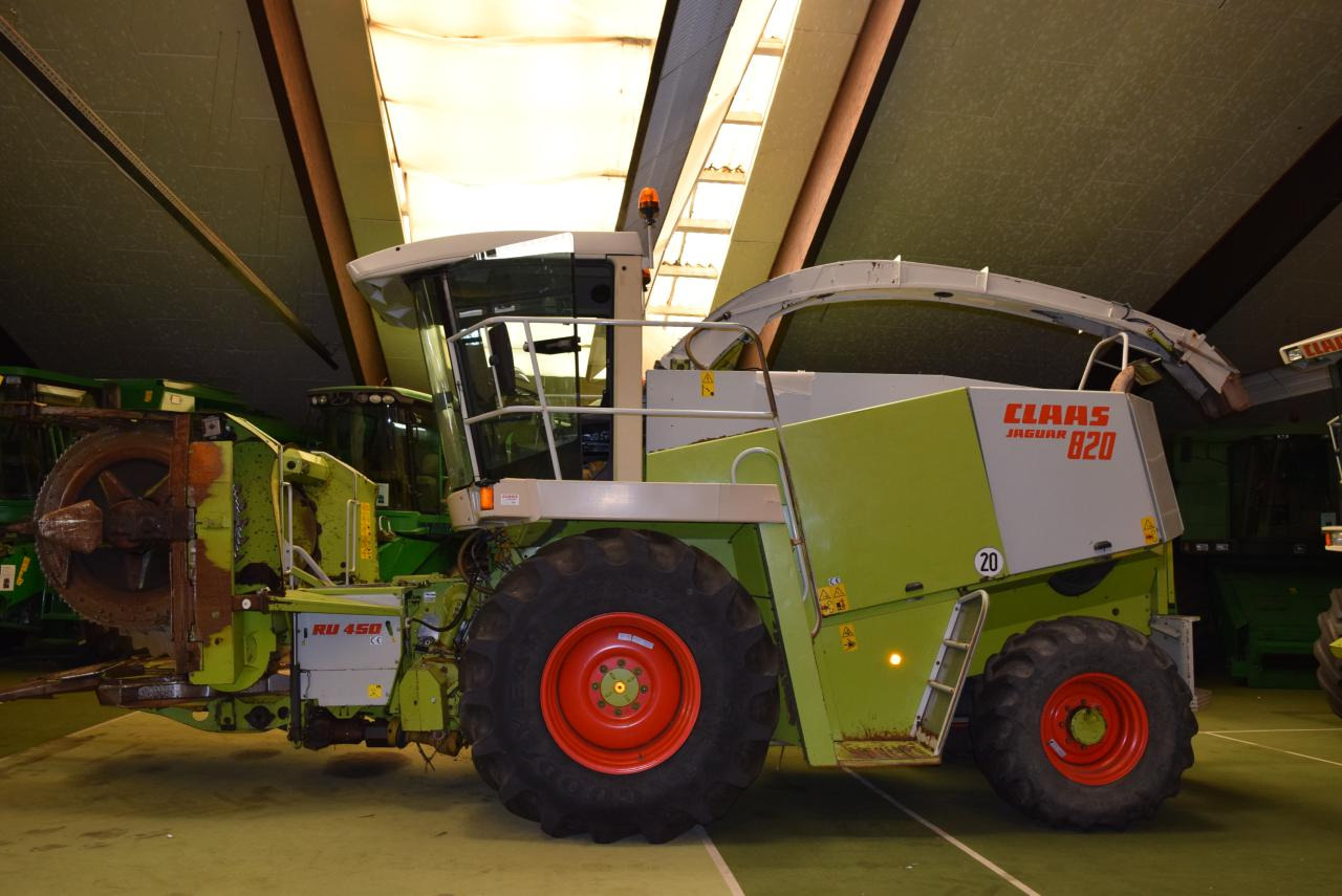 CLAAS Jaguar 820 - حصادة الأعلاف: صورة 2 CLAAS Jaguar 820 - حصادة الأعلاف: صورة 2