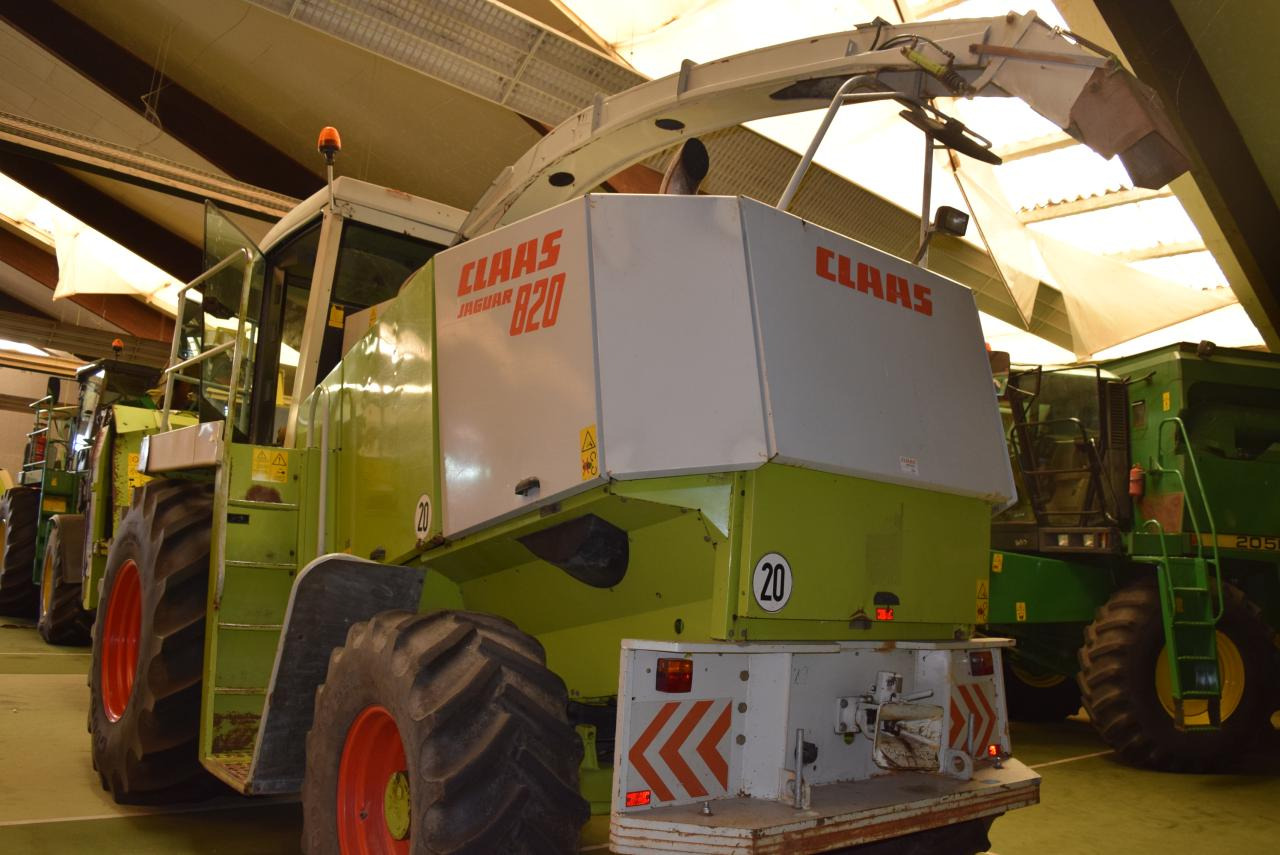 CLAAS Jaguar 820 - حصادة الأعلاف: صورة 3 CLAAS Jaguar 820 - حصادة الأعلاف: صورة 3