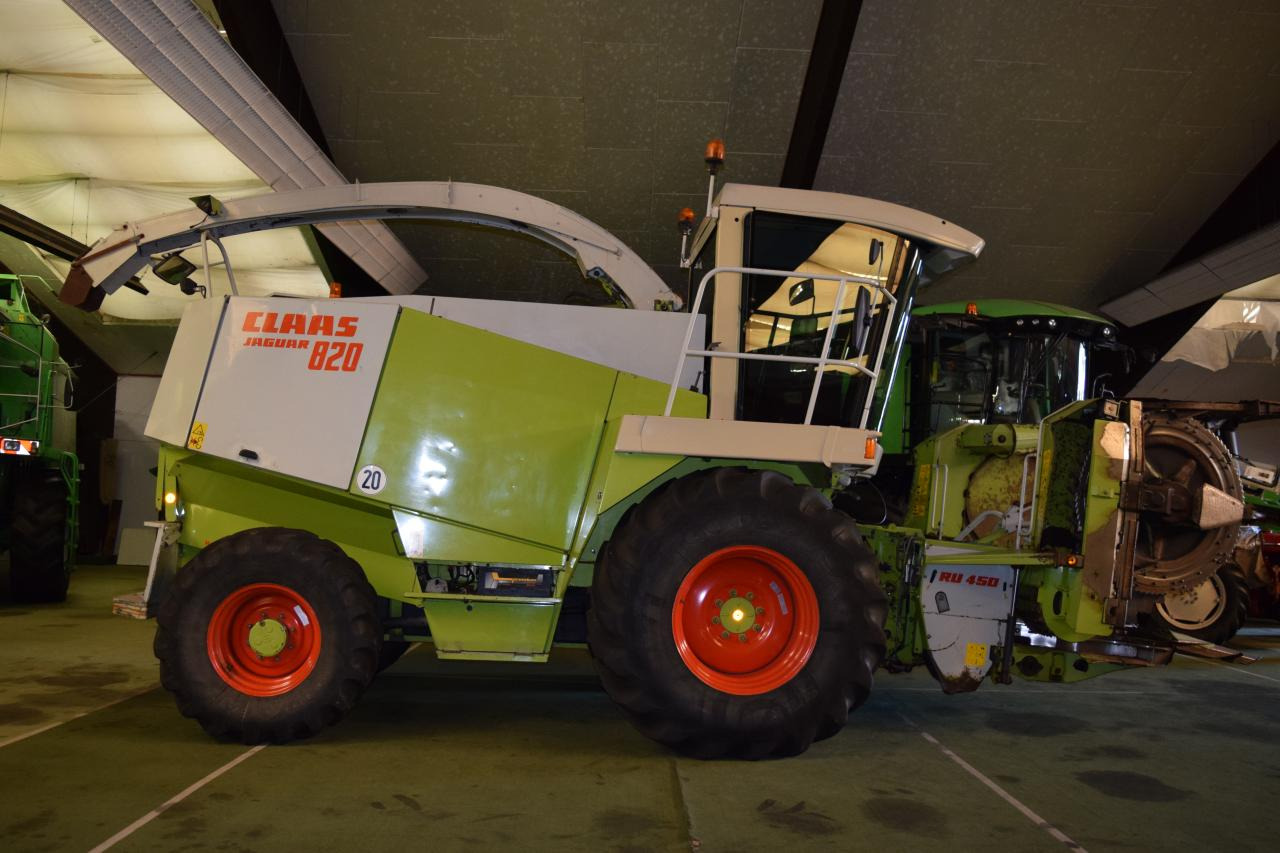 CLAAS Jaguar 820 - حصادة الأعلاف: صورة 3 CLAAS Jaguar 820 - حصادة الأعلاف: صورة 3