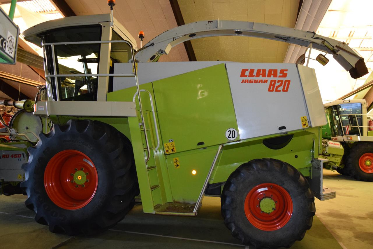 CLAAS Jaguar 820 - حصادة الأعلاف: صورة 2 CLAAS Jaguar 820 - حصادة الأعلاف: صورة 2