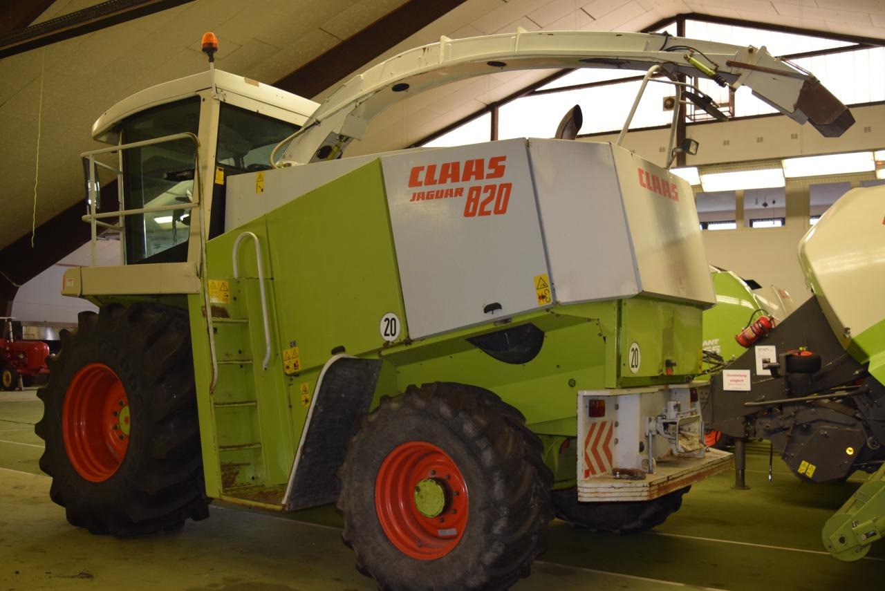 CLAAS Jaguar 820 - حصادة الأعلاف: صورة 4 CLAAS Jaguar 820 - حصادة الأعلاف: صورة 4