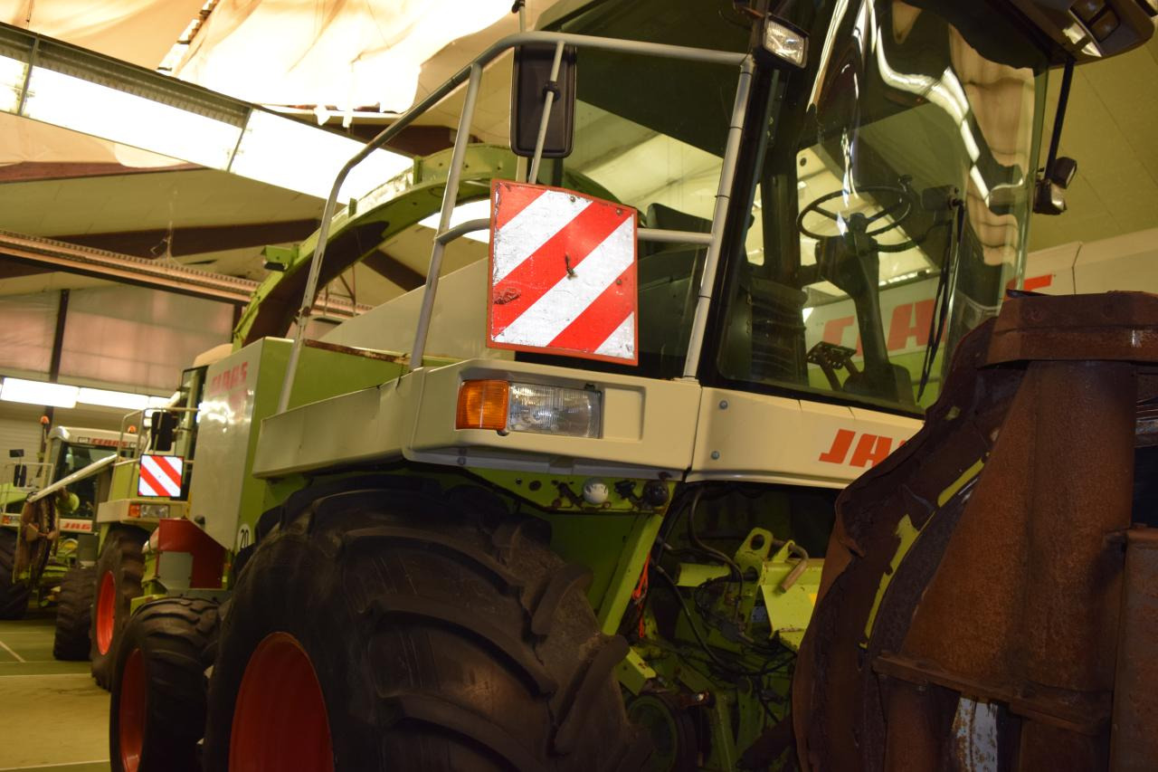 CLAAS Jaguar 860 - حصادة الأعلاف: صورة 3 CLAAS Jaguar 860 - حصادة الأعلاف: صورة 3