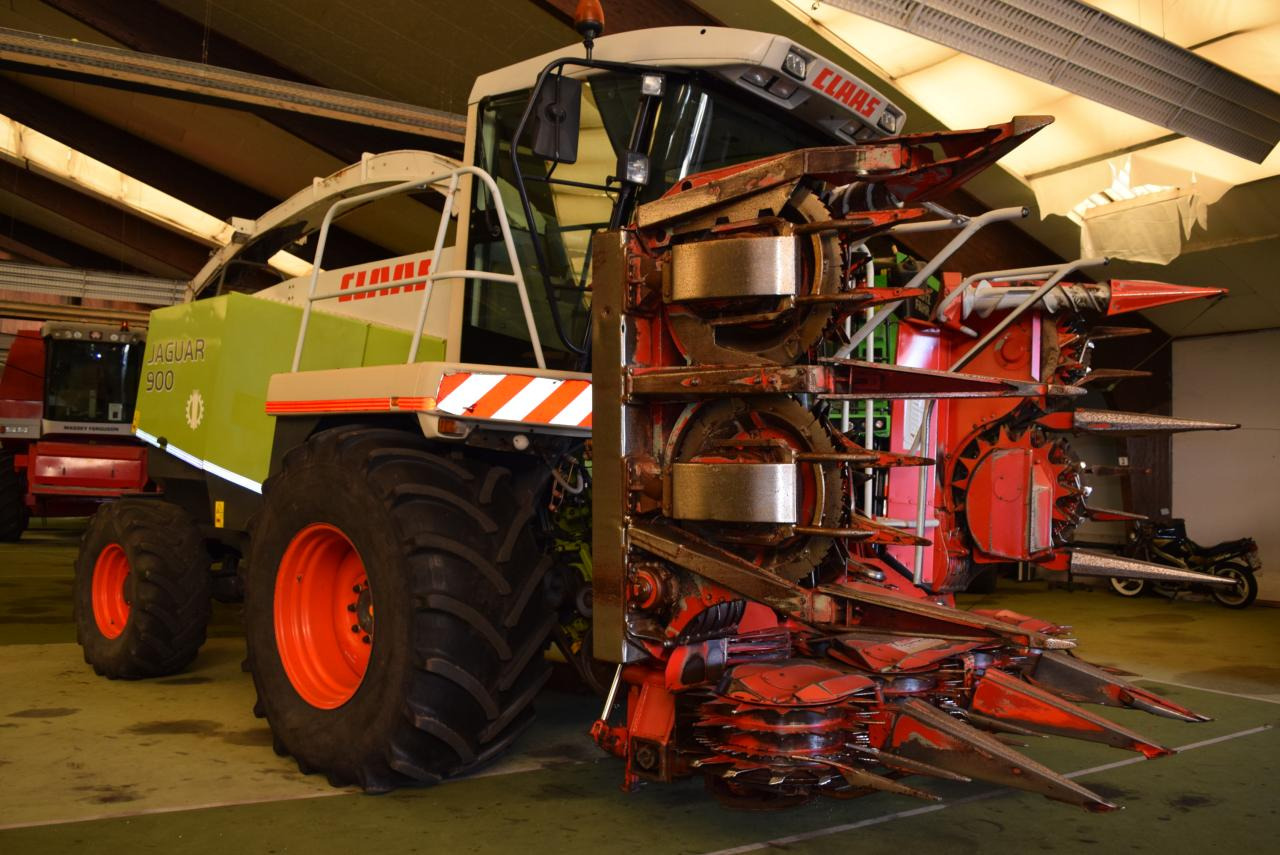 CLAAS Jaguar 900 - حصادة الأعلاف: صورة 1 CLAAS Jaguar 900 - حصادة الأعلاف: صورة 1