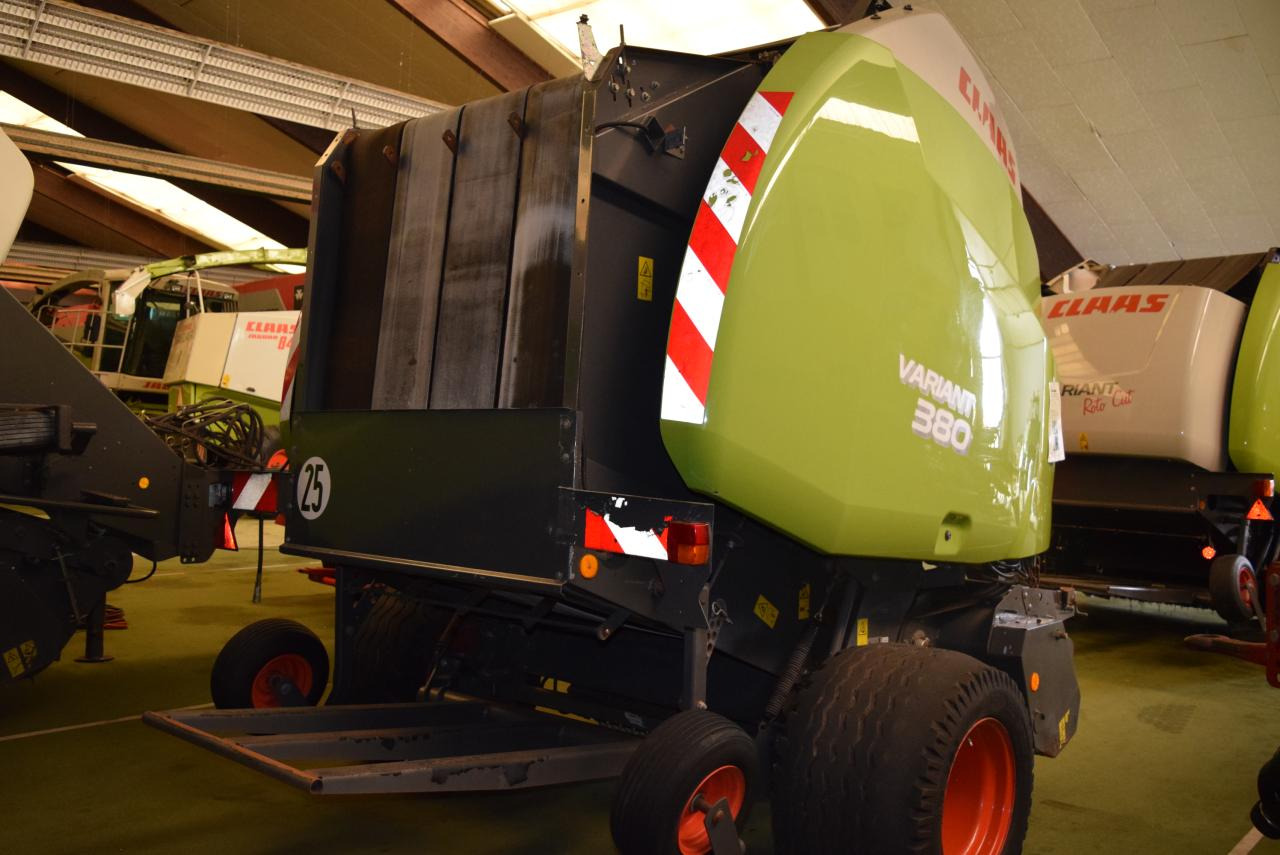 CLAAS Variant 380 RC - مكنة: صورة 5 CLAAS Variant 380 RC - مكنة: صورة 5